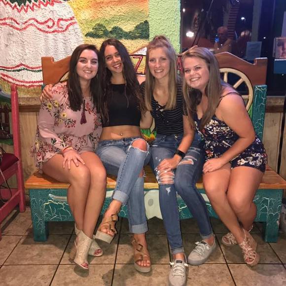 Meet your Posher, Kim - Picture 1 of 1